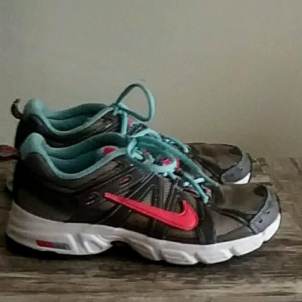 Nike Air Athletic Trail Shoes